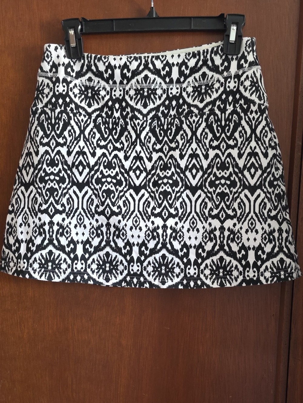 Slender Shapes By Teezher Black & White Patterned A-Line Skort Sz PS